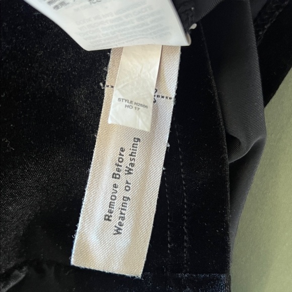 Madewell Velvet Mockneck Tee Black Size XS Style H2606 Short Sleeve Top Holiday - Picture 6 of 6